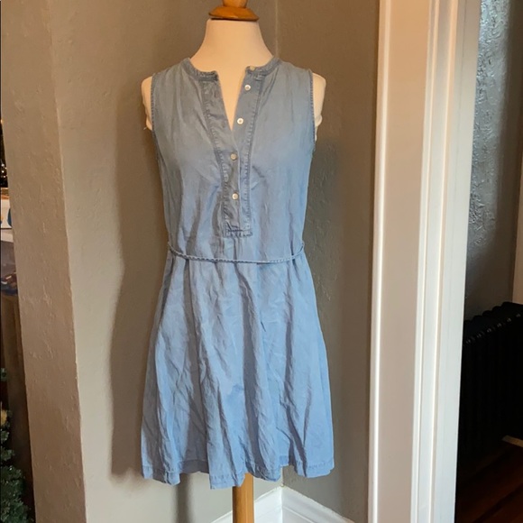 LOFT Tops - 🎉HP🎉 LOFT chambray maternity top - size XS